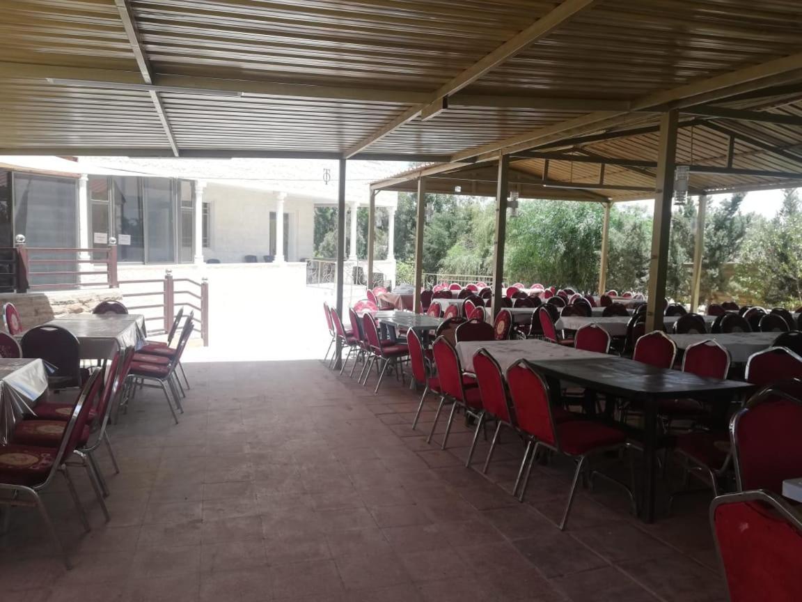 Madaba Camp Resort Экстерьер фото
